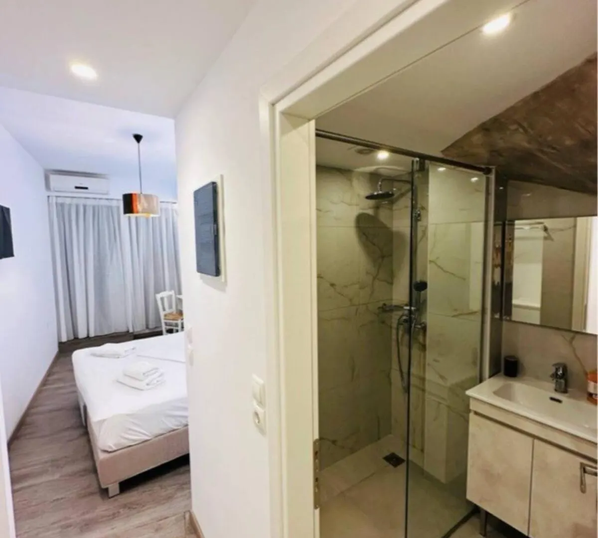 Breeze - Seafront Apartment Rethymno